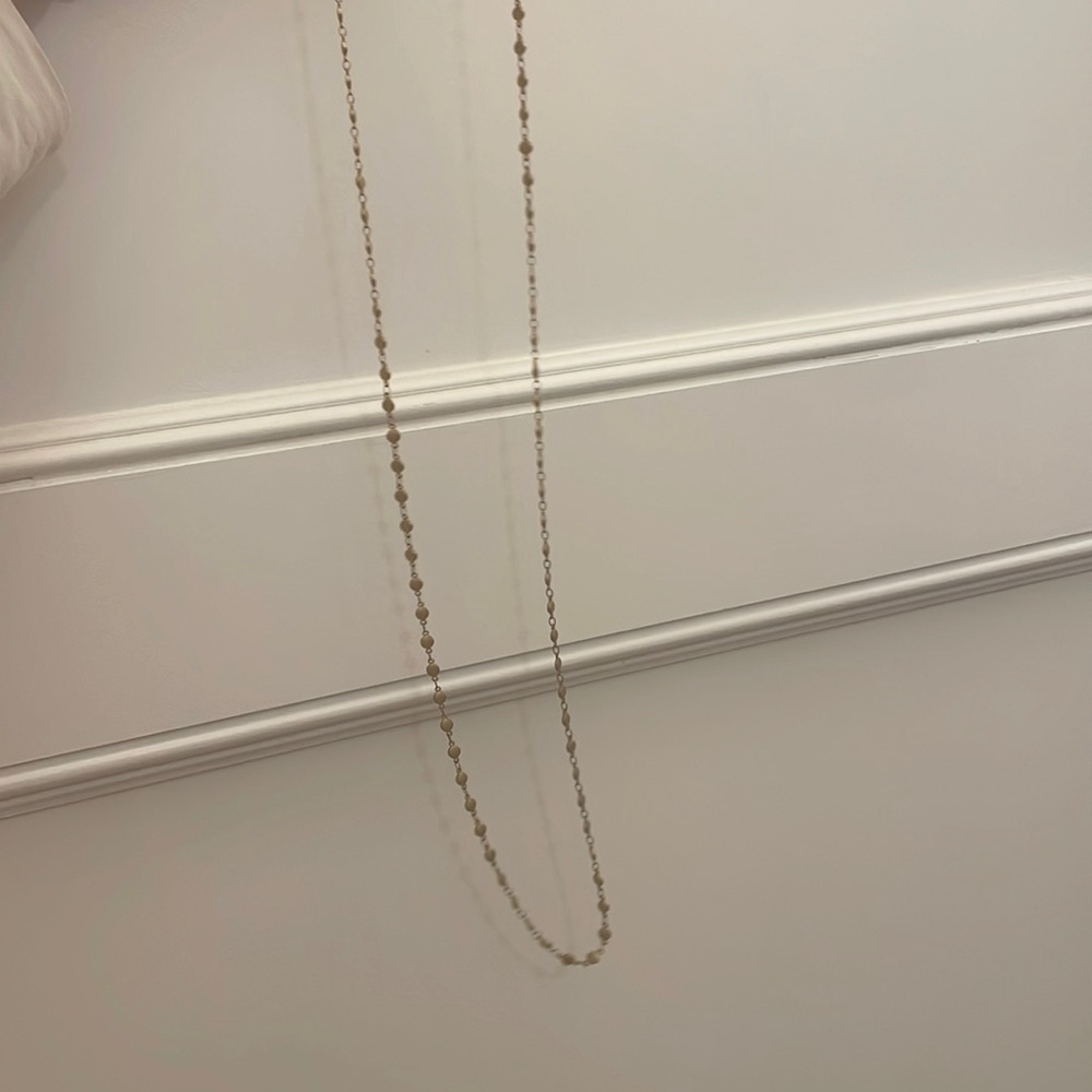 Gold small disc necklace